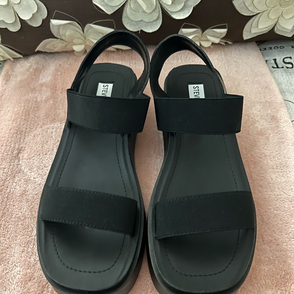 Steve Madden Sandals - Picture 8 of 10